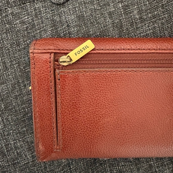 NEW! Fossil Brown Leather Wallet - Picture 6 of 9